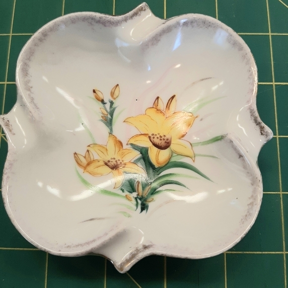 Other - VTG ASHTRAY MADE IN JAPAN.